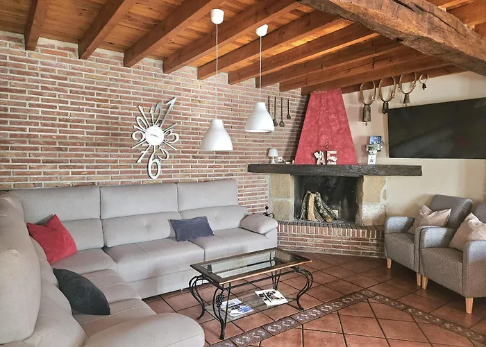 Aitonaren Etxea * Urturi